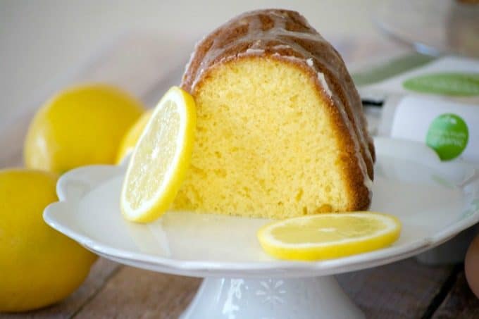 Lemon-Cake-TOP-680x453